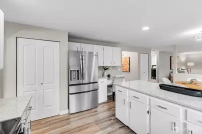 22621 8th Drive SE, Bothell, WA 98021 - Photo 14