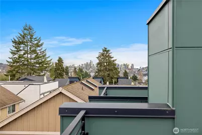 3852 Carr Place N, Seattle, WA 98103 - Photo 24
