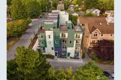 3852 Carr Place N, Seattle, WA 98103 - Photo 2