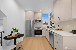 3852 Carr Pl N, Seattle, WA 98103 - Photo 6