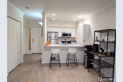 102 State Street S #209W, Kirkland, WA 98033 - Photo 2