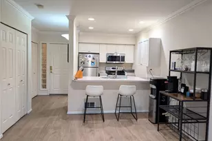 102 State Street S, Kirkland, WA 98033 - Photo 2