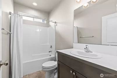 2307 S 57th Avenue, Yakima, WA 98903 - Photo 8