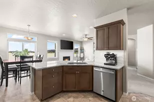 2307 S 57th Ave, Yakima, WA 98903 - Photo 14