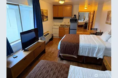 1120 N 91st Street, Seattle, WA 98103 - Photo 10