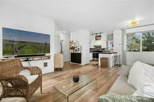 12012 NE 204th Pl, Bothell, WA 98011 - Photo 8