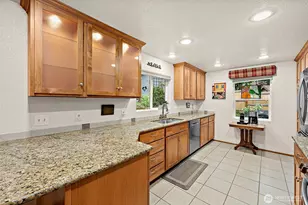 952 Marwood Dr NE, Bremerton, WA 98311 - Photo 12