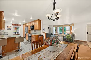 952 Marwood Dr NE, Bremerton, WA 98311 - Photo 10