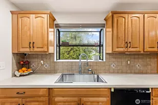 7628 40th Ave Ct E, Puyallup, WA 98443 - Photo 12