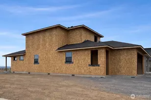 911 9th Ave NE, Ephrata, WA 98823 - Photo 2