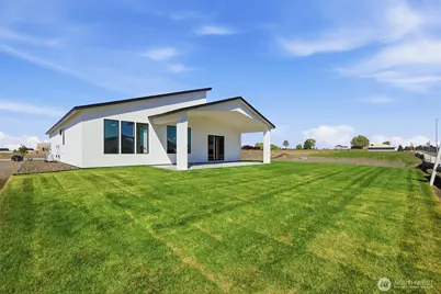 739 N Muscovy Street, Moses Lake, WA 98837 - Photo 2