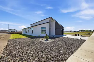 739 N Muscovy St, Moses Lake, WA 98837 - Photo 36
