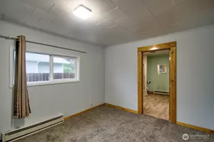 118 N Buckner St, Centralia, WA 98531 - Photo 14