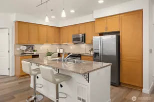 180 Harbor Square Loop NE, Bainbridge Island, WA 98110 - Photo 10