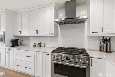 17006 107th Street Ct E, Bonney Lake, WA 98391 - Photo 14