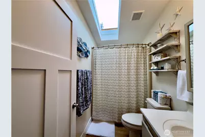 609 Chenois Avenue NE, Ocean Shores, WA 98569 - Photo 10