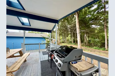 609 Chenois Avenue NE, Ocean Shores, WA 98569 - Photo 32