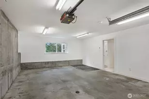 130 N 171st St, Shoreline, WA 98133 - Photo 36