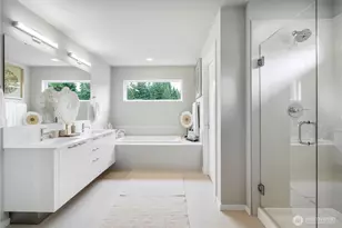 113802 Brookdale Ln E, Tacoma, WA 98445 - Photo 8