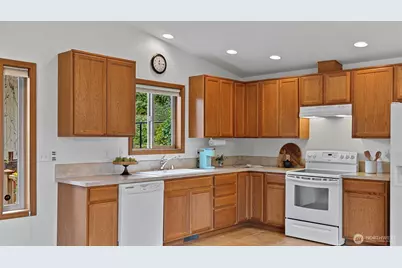 4120 Lake House Lane SE, Olympia, WA 98513 - Photo 10