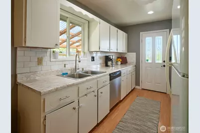 622 Mount Pleasant Road, Kelso, WA 98626 - Photo 10