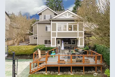 9968 184th Avenue NE, Redmond, WA 98052 - Photo 2