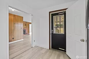 39411 Mountain Hwy E, Eatonville, WA 98328 - Photo 8