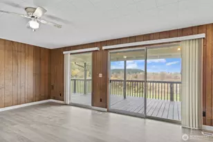 39411 Mountain Hwy E, Eatonville, WA 98328 - Photo 12