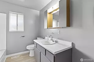 39411 Mountain Hwy E, Eatonville, WA 98328 - Photo 22