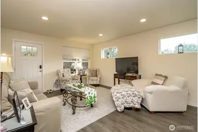 361 10th Avenue N, Algona, WA 98001 - Photo 4