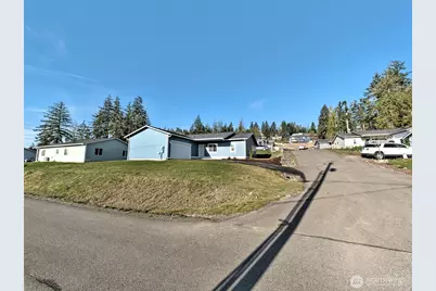 11 E Eberhart Lane, Allyn, WA 98524 - Photo 2