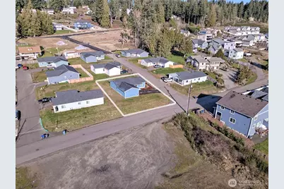 11 E Eberhart Lane, Allyn, WA 98524 - Photo 4