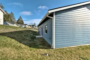 11 E Eberhart Ln, Allyn, WA 98524 - Photo 28