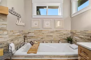 22816 36th St E, Buckley, WA 98321 - Photo 22