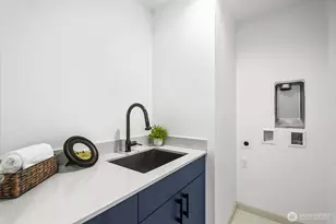 3218 47th Ave SW, Seattle, WA 98116 - Photo 24