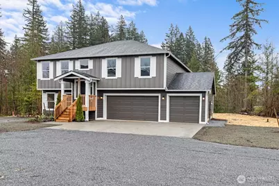 8117 108th Street NE #1A, Marysville, WA 98271 - Photo 2