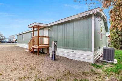 4815 NE Airway Drive #128, Moses Lake, WA 98837 - Photo 6