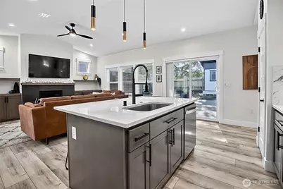 793 Island Circle SE, Ocean Shores, WA 98569 - Photo 8