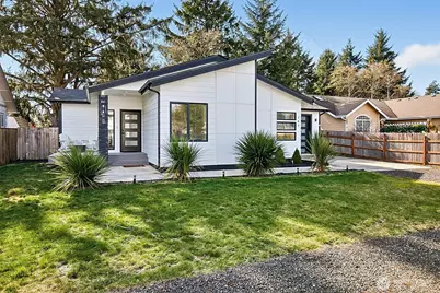 793 Island Circle SE, Ocean Shores, WA 98569 - Photo 2