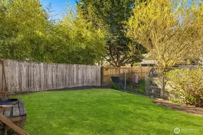 13703 Palatine Avenue N, Seattle, WA 98133 - Photo 38