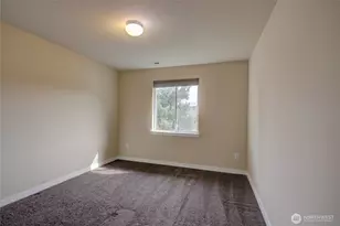 1709 Hillcrest Loop, Mount Vernon, WA 98274 - Photo 32