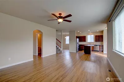 1709 Hillcrest Loop, Mount Vernon, WA 98274 - Photo 12