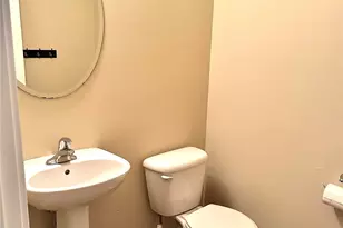 1709 Hillcrest Loop, Mount Vernon, WA 98274 - Photo 10