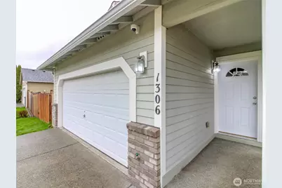 1306 Hansberry Avenue NE, Orting, WA 98360 - Photo 2