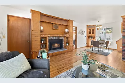 2609 Lake Youngs Court SE, Renton, WA 98058 - Photo 8