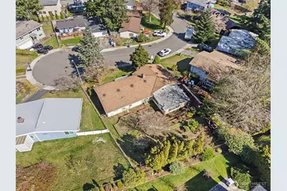 2609 Lake Youngs Court SE, Renton, WA 98058 - Photo 2