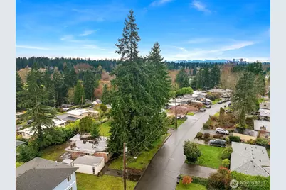 1071 158th Place SE, Bellevue, WA 98008 - Photo 8
