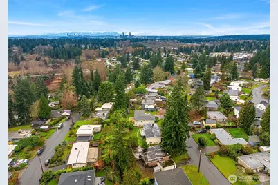 1071 158th Place SE, Bellevue, WA 98008 - Photo 10