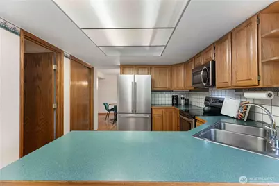 2222 NE Lexington Drive, Bremerton, WA 98311 - Photo 12