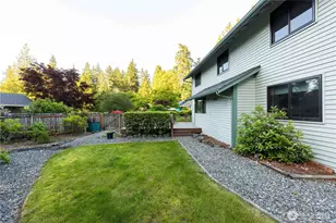 2222 NE Lexington Dr, Bremerton, WA 98311 - Photo 6